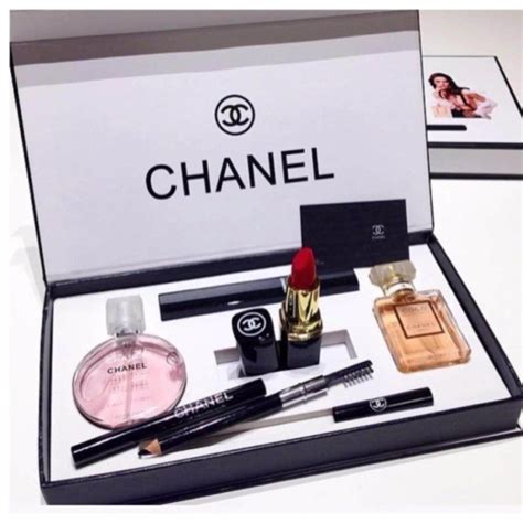 coco chanel geschenkset|Chanel beauty gift sets.